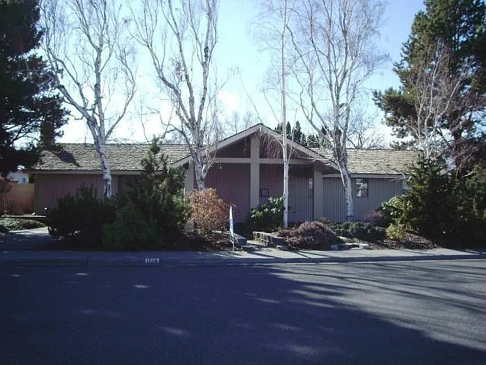 1708 W Octave St photo 1
