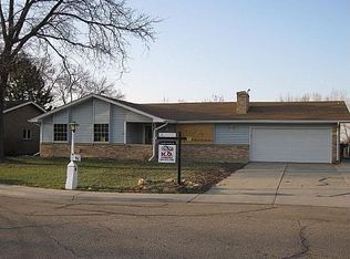 24 Dartmouth Cir, Longmont, CO 80503