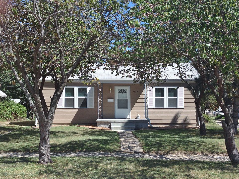 Front of 1438 S Sedgwick