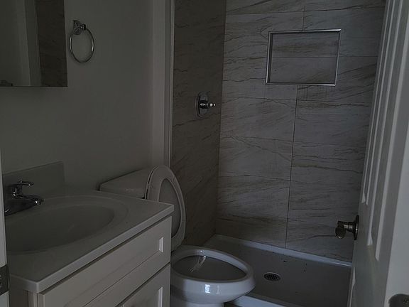 Owner's Suite Bathroom