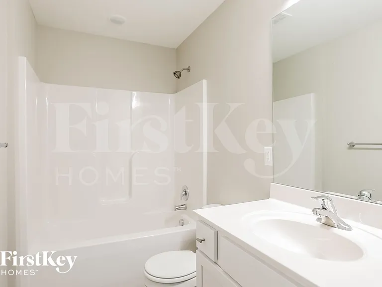 5015 N Wheeling Ave — Photo 10