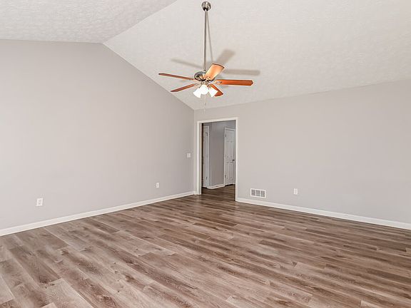 4th image of 3336 Bridle Brook Dr