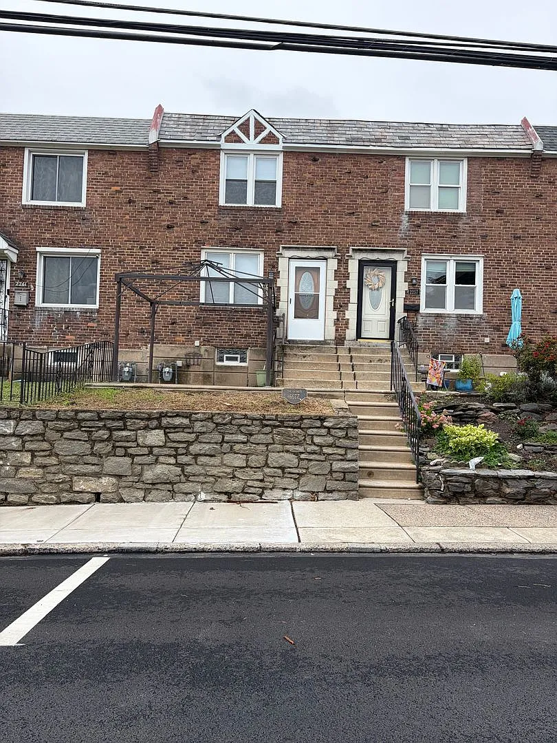 House for Rent in Upper Darby — Photo 1