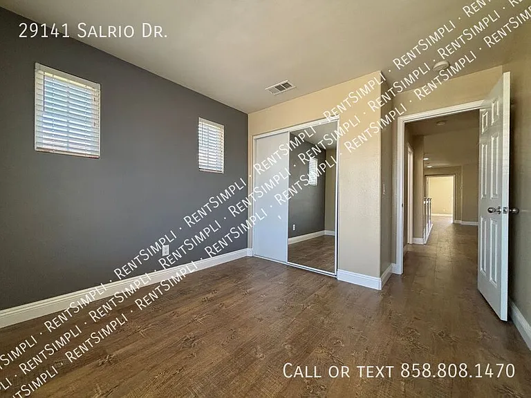 29141 Salrio Dr — Photo 17