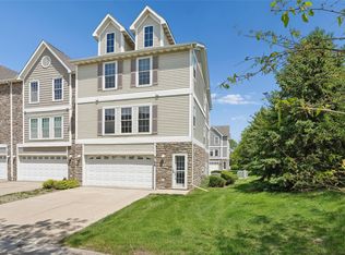 8302 Westown Pkwy Unit 3106, West Des Moines, IA 50266