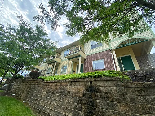 z-103125-Cherry Hill Row Photo 1