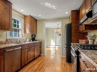 11 Janes Lane, Clinton, CT 06413