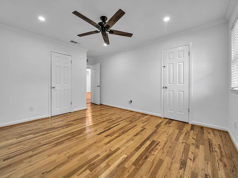 2516 Pinebluff Dr — Photo 4