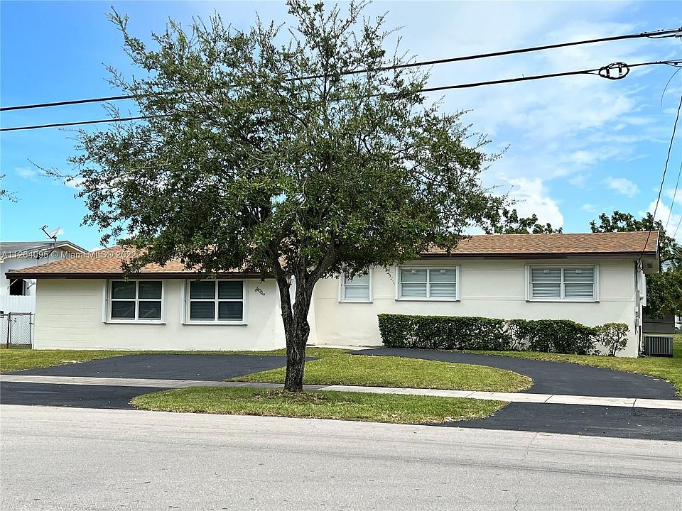 1st image of 601 W 51st Pl #601