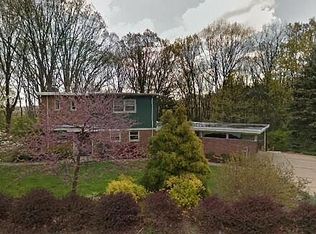 12 Winthrop Rd, Carnegie, PA 15106