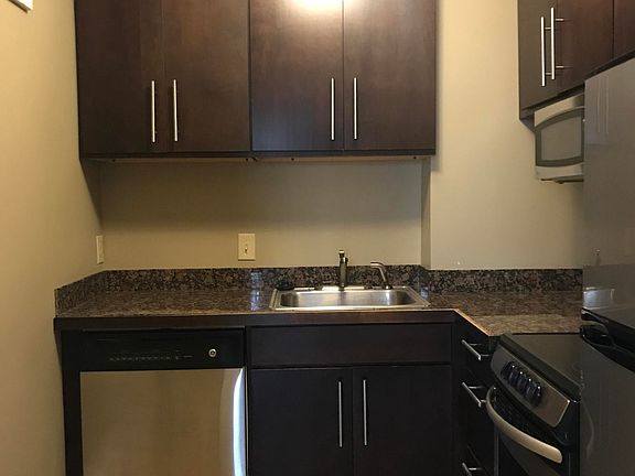 4th image of 605 King St APT 2