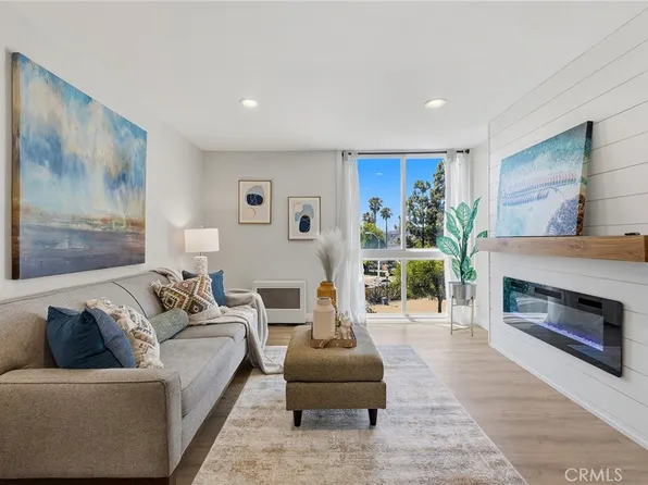 3050 Rue Dorleans Unit 304, San Diego, CA 92110