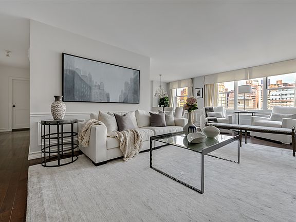 3rd image of 207 E 74th St APT 8A