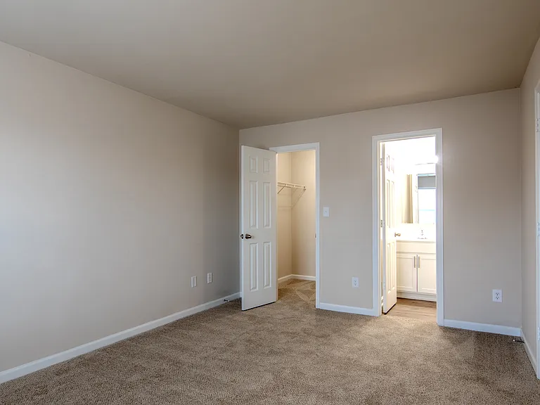 Summer Station Apartments Where Comfort Meets Coastal Living — Photo 174