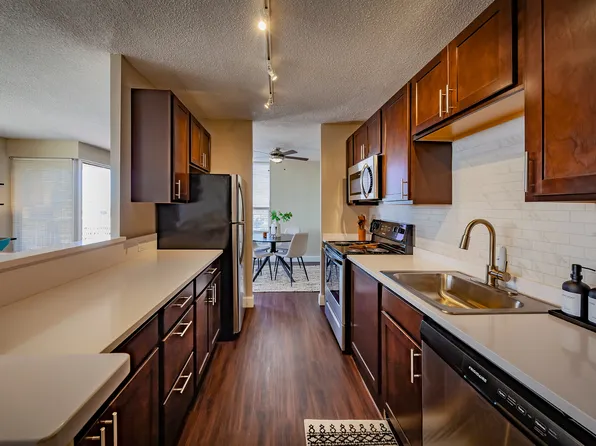 Riley Towers, 650 N Alabama St #30210, Indianapolis, IN 46204