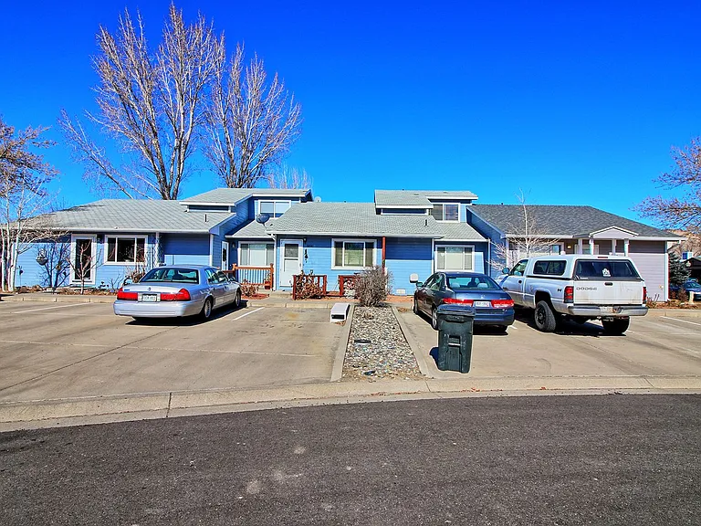 3218 D 7/8 Rd #B — Photo 2