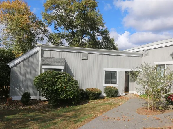 142 Heritage Hills #A, Somers, NY 10589