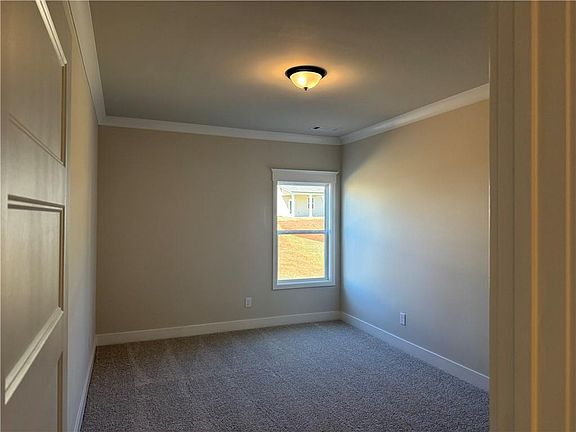 5th image of 369 Scarlett Rose Way