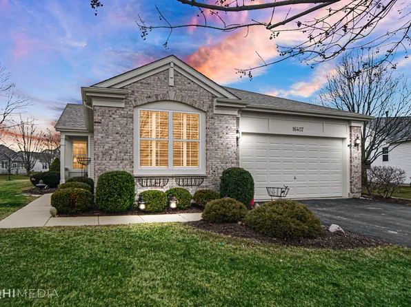 16407 Montclare Lake Ct, Crest Hill, IL 60403