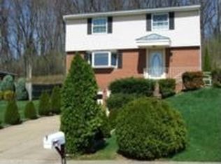 209 Baintree Rd, Coraopolis, PA 15108
