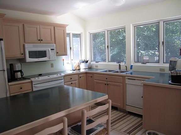 318 Grindstone Hill Road - Kitchen