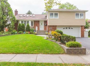 1478 Eric Ln, East Meadow, NY 11554