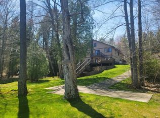 957 S Crescent Rd, Harrisville, MI 48740