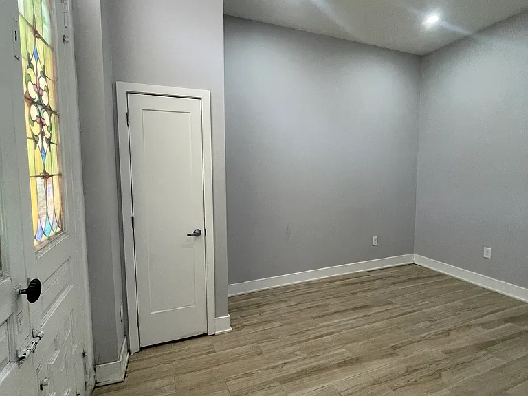 929 Marlborough St #6 — Photo 10