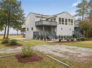 3452 Kings Creek Ln, Hayes, VA 23072