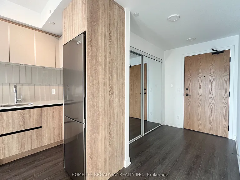 7950 Bathurst St #1702 — Photo 11