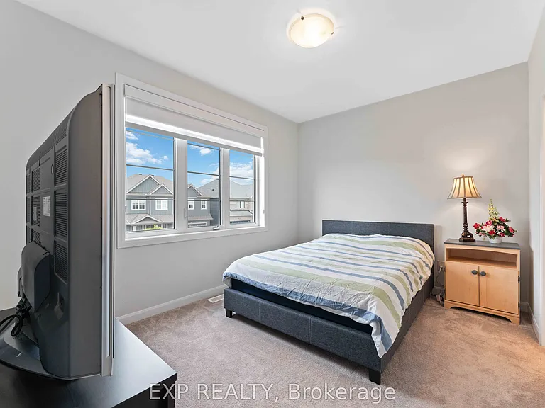 700 Coast Cir — Photo 12