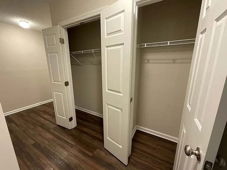 Meridian Park Apartments — Photo 81