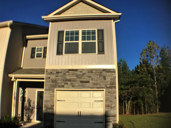 690 Oakside Pl, Acworth, GA 30102