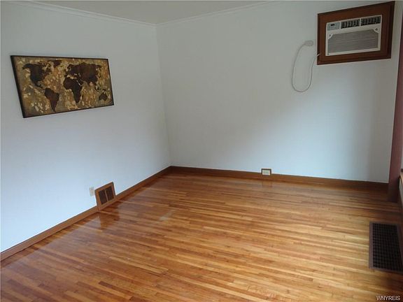 3rd image of 237 Chapel St