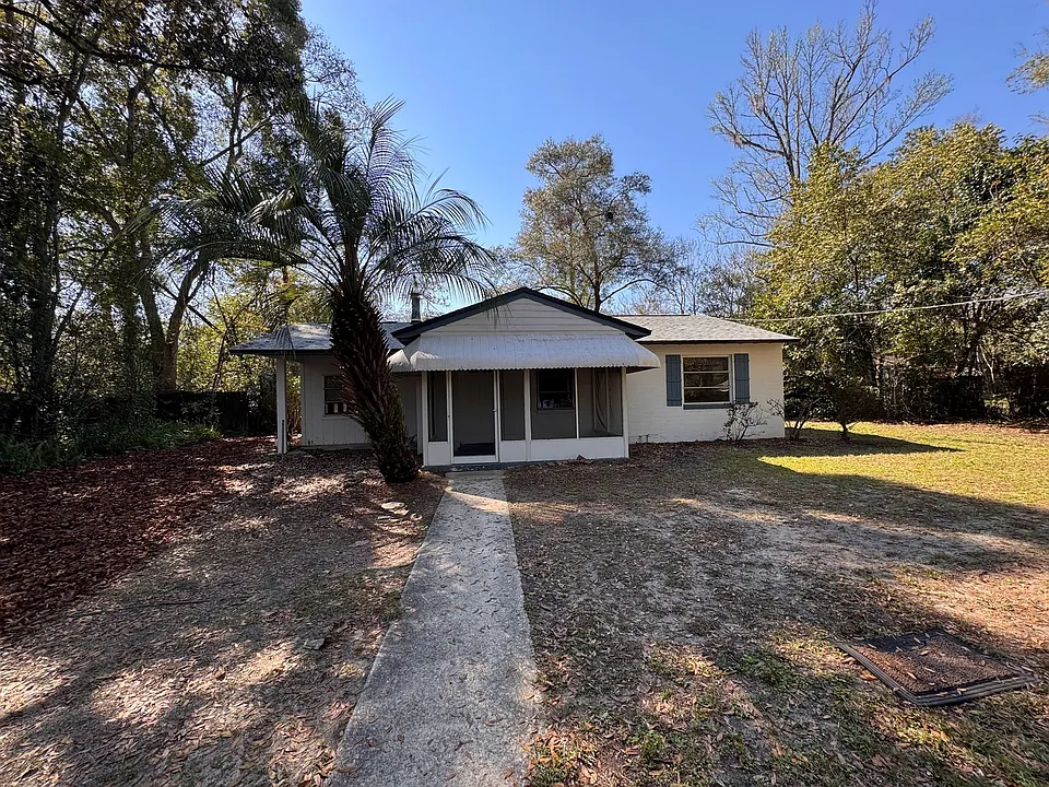 815 NW 32nd Pl