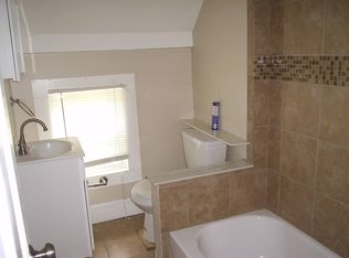 10 Pulaski St APT 4, Peabody, MA 01960