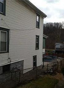2nd image of 826 Larimer Ave