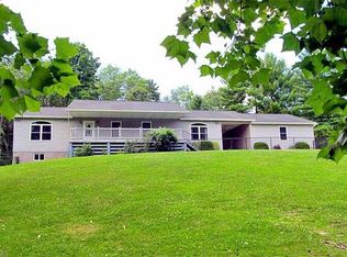 335 Miracle Ln, North Parkersburg, WV 26104