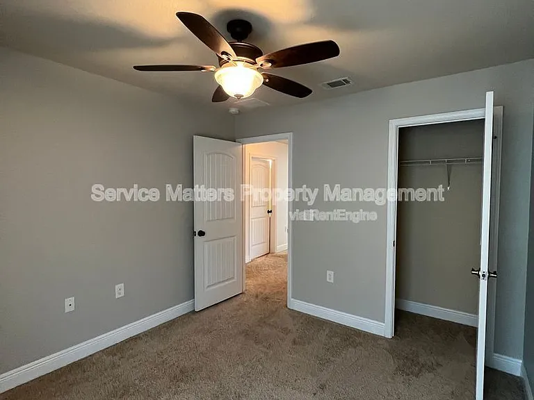 4496 Fiske St — Photo 26