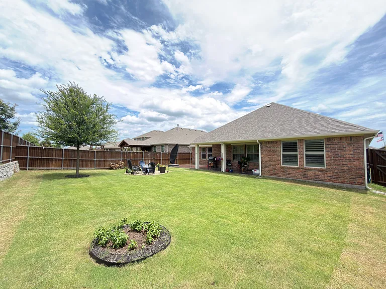 2215 Grassland Ave — Photo 17