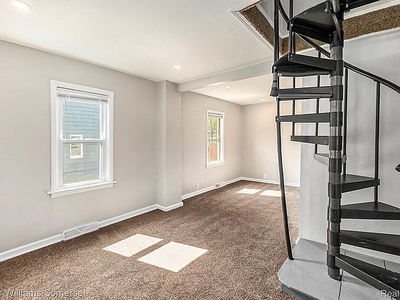 3rd image of 8427 Timken Ave