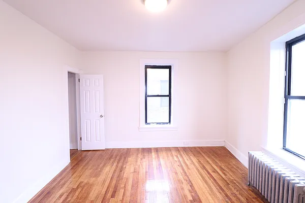 Rented by A&E Real Estate Management | media 10