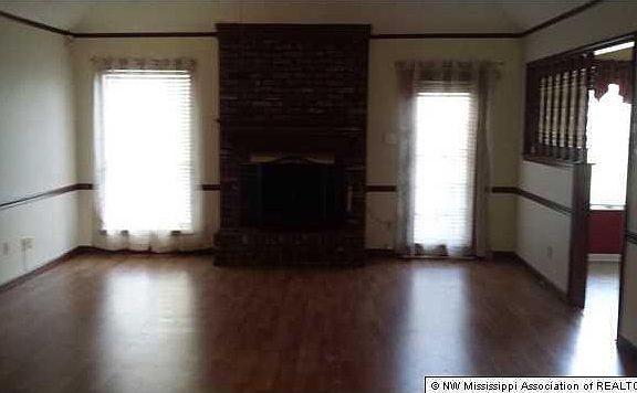 4th image of 781 Birchfield Pl