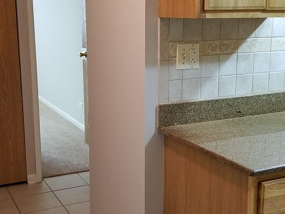 3rd image of 9937 S Cicero Ave APT 106