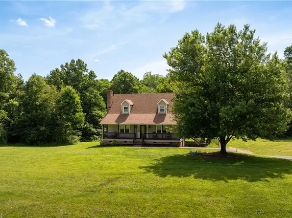 7035 Tucker Rd, Walnut Cove, NC 27052