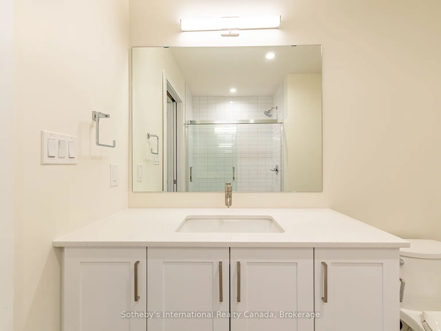 2 bed, $2,450 — Photo 4