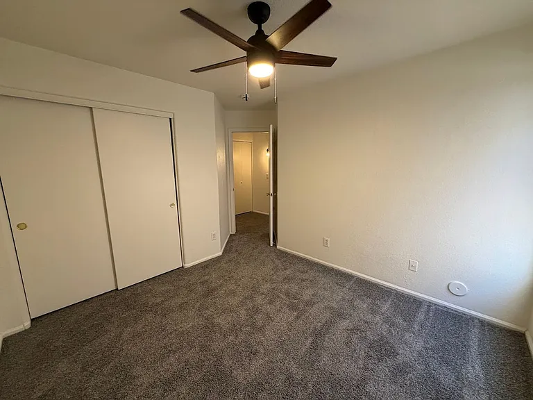 16248 W Moreland St — Photo 16