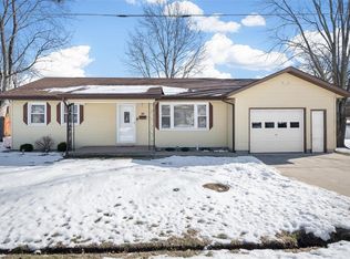 606 1st St, Warrenton, MO 63383