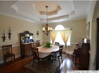 2679 Moonlight Shadow Dr, Olive Branch, MS 38654