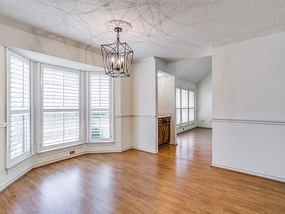 3rd image of 18561 Vista Del Sol